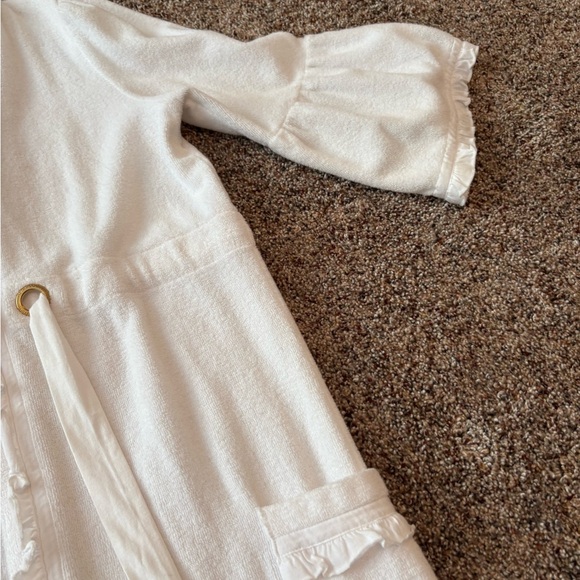 JUICY COUTURE Robe with Ruffle Trim - Picture 4 of 7